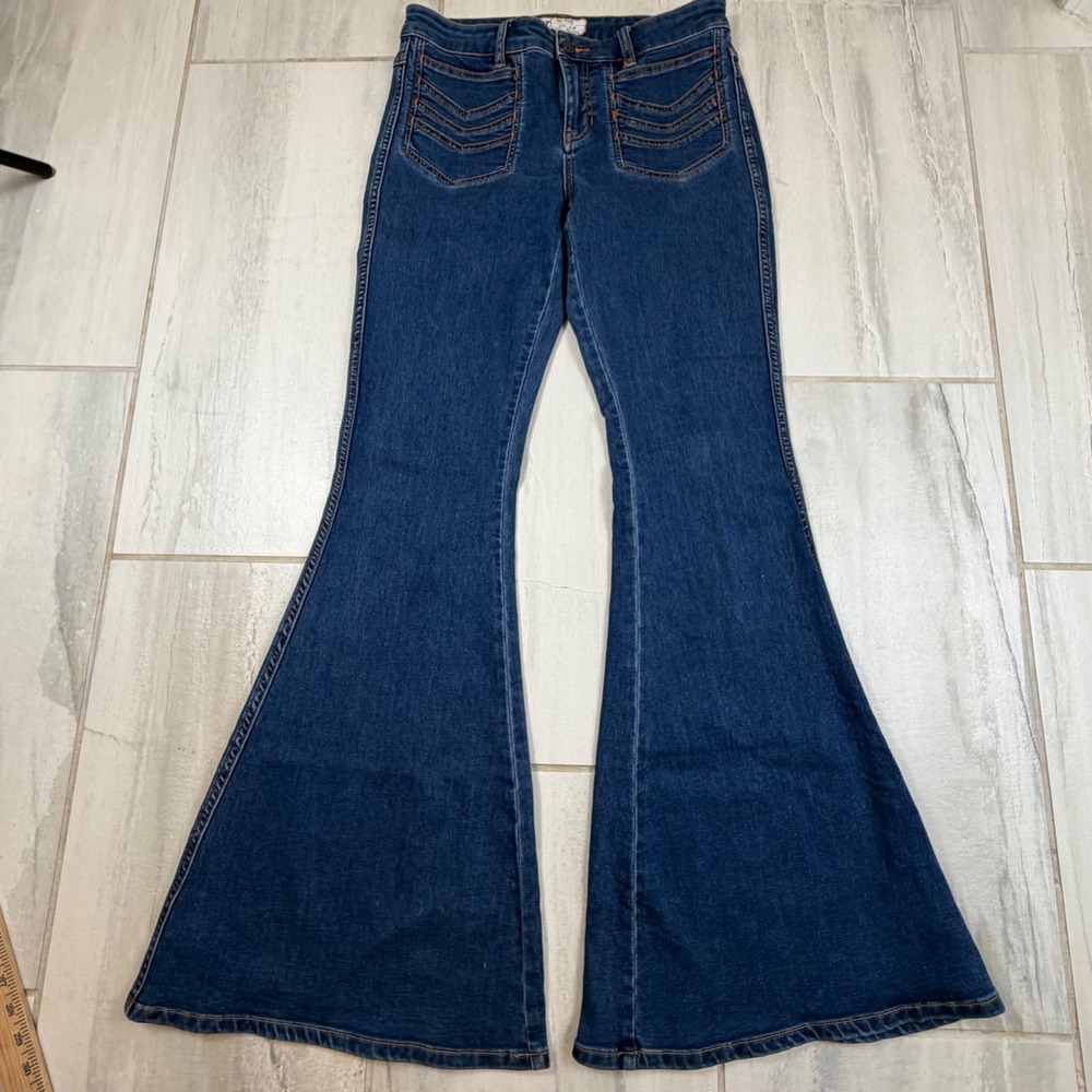 Free People Just Float On Flare Jeans Dark‎ Wash Blue Bell Bottom Womens 29